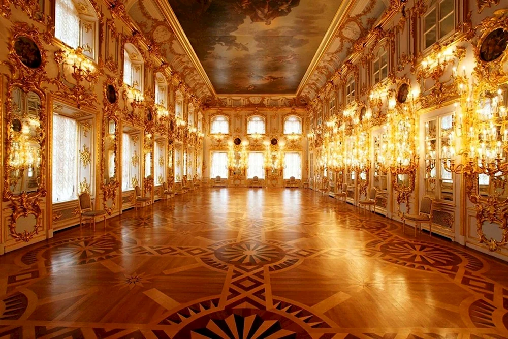 Schloss Peterhof Thronsaal