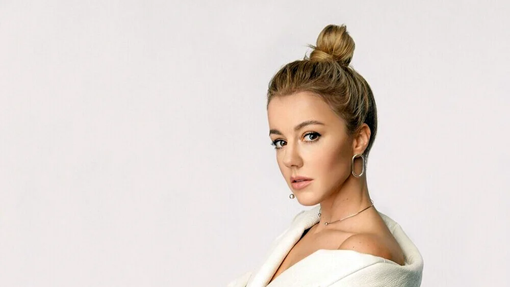 Sängerin Yulia Karaulova