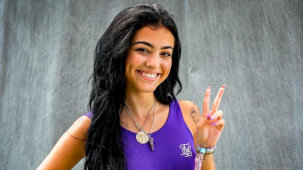 Malu Trevejo Sängerin