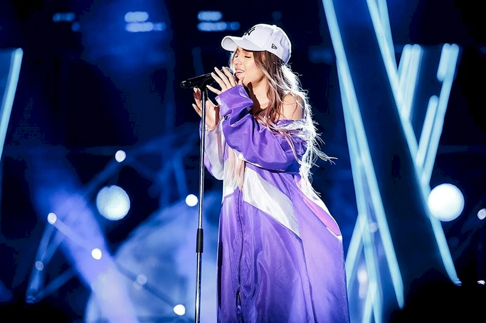 Sängerin Mariah Kreimbreri