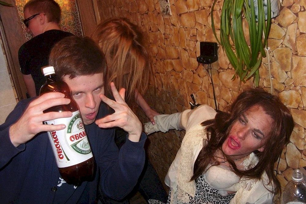 Betrunkene Mädchen
