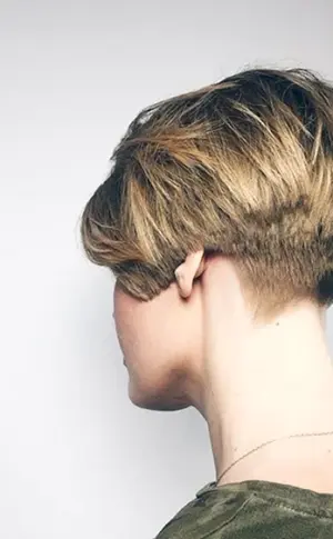 Pixie bob Männerbob. Pixie mit Asymmetriehaarschnitt