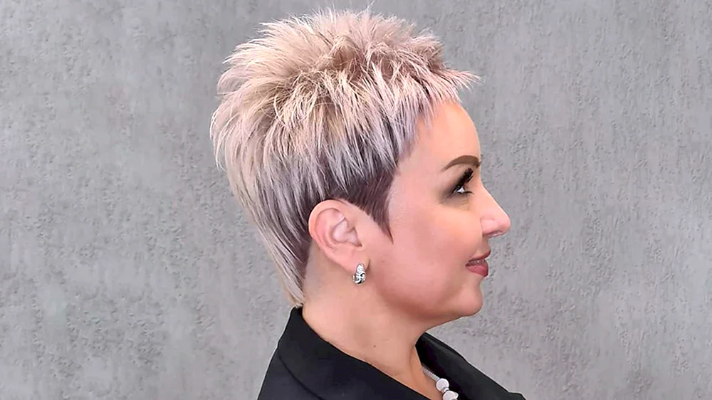 Pixie Haarschnitt Vokuhila Haarschnitt