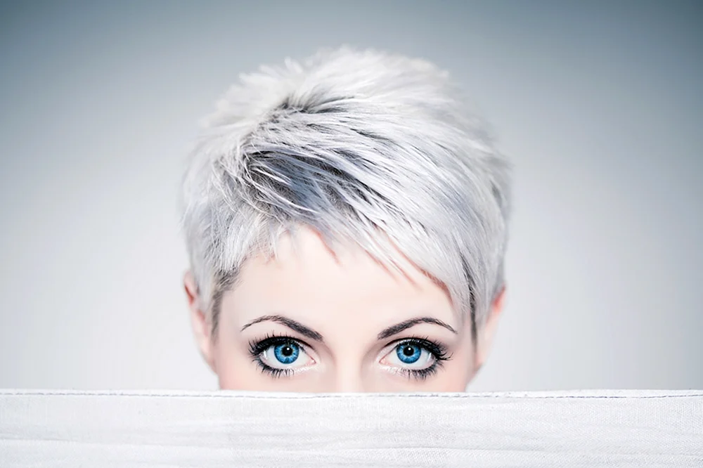 Pixie grau blond