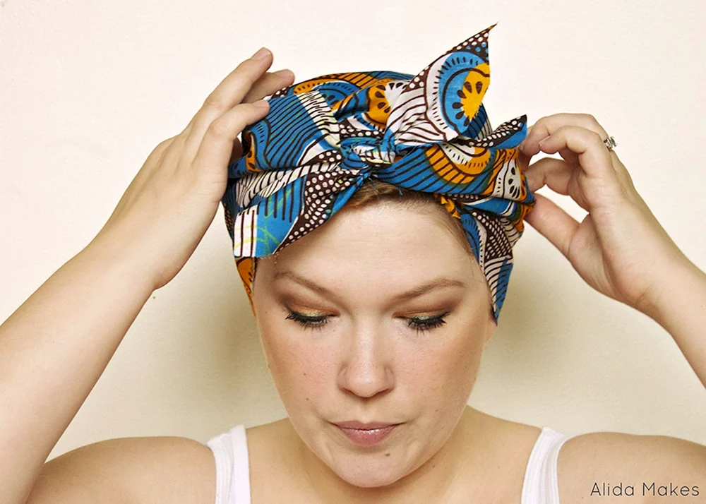 Haar mit Stirnband