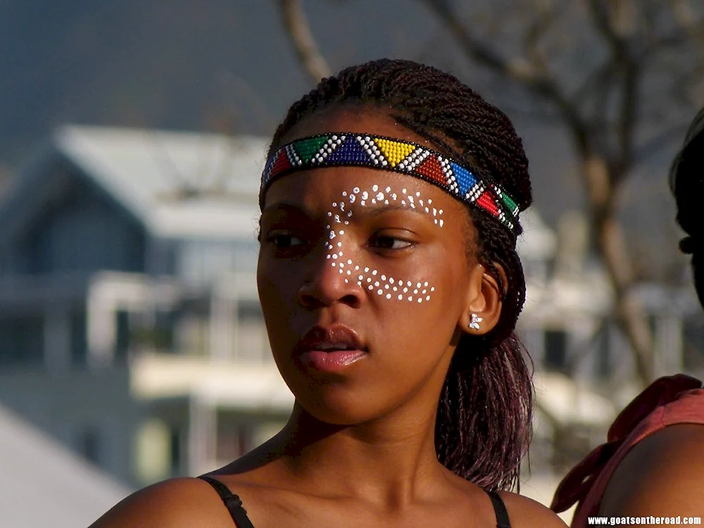 Afrikanische Frauen im afrikanischen Stil. Stil