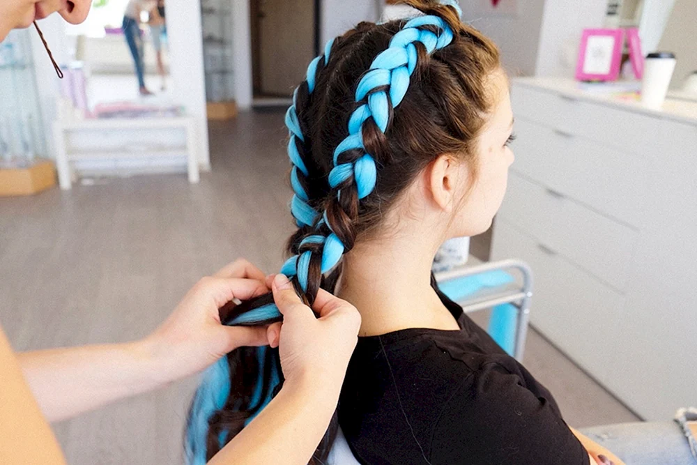Afrikanische Zöpfe Dreadlocks mit Kanekalon