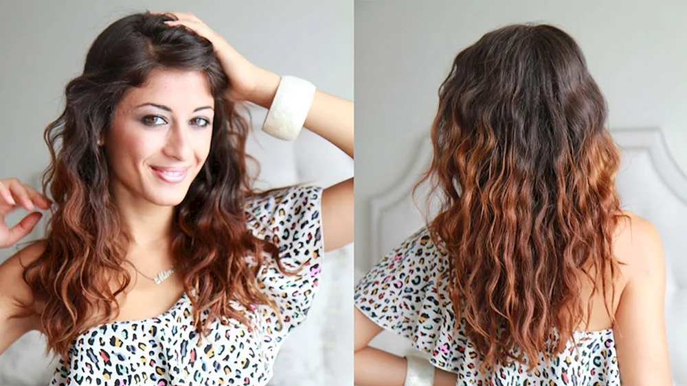 Schlampige Locken auf langem Haar