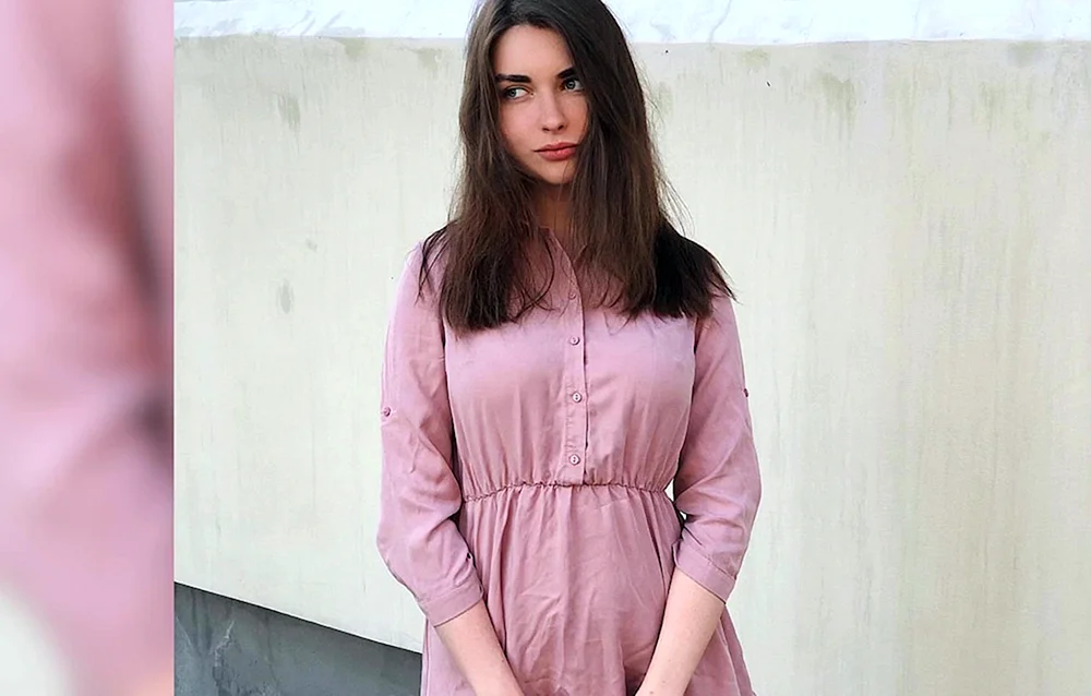 Abonnement Arina „AHRINYAN“ Berdnikova