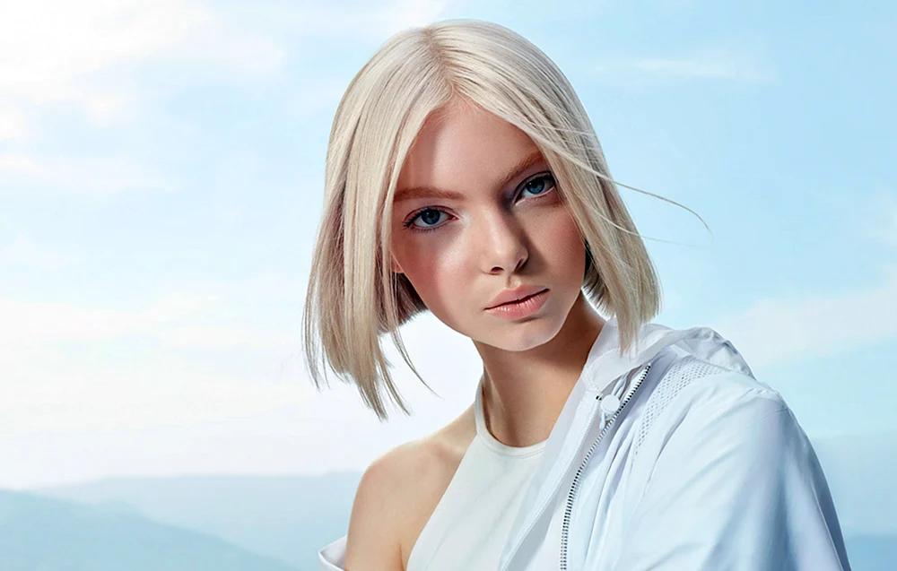 Paul Mitchell platinblond