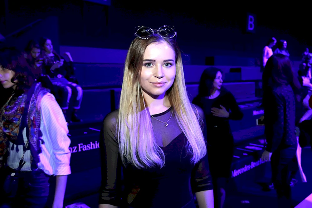 Polina Grenz 2019
