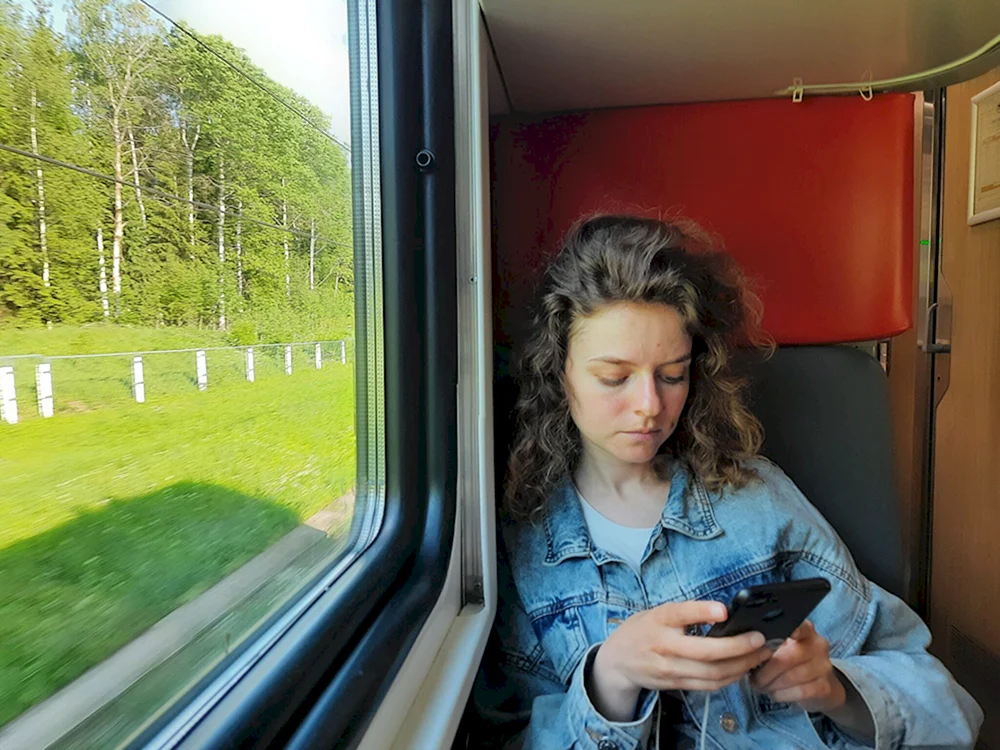 Mädchen im Zug