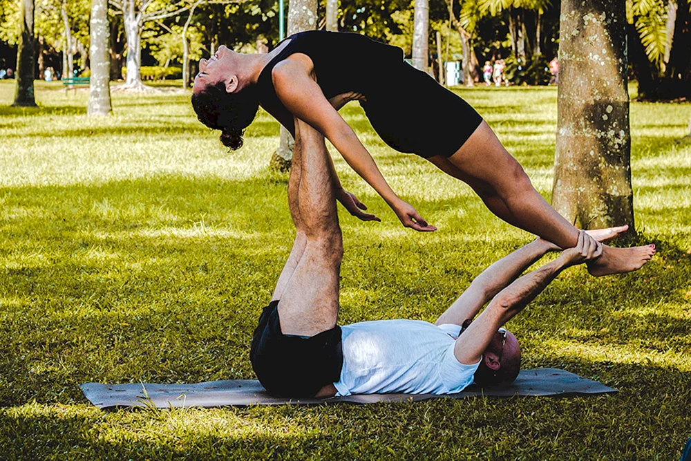 AcroYoga für Anfänger für 2 Personen