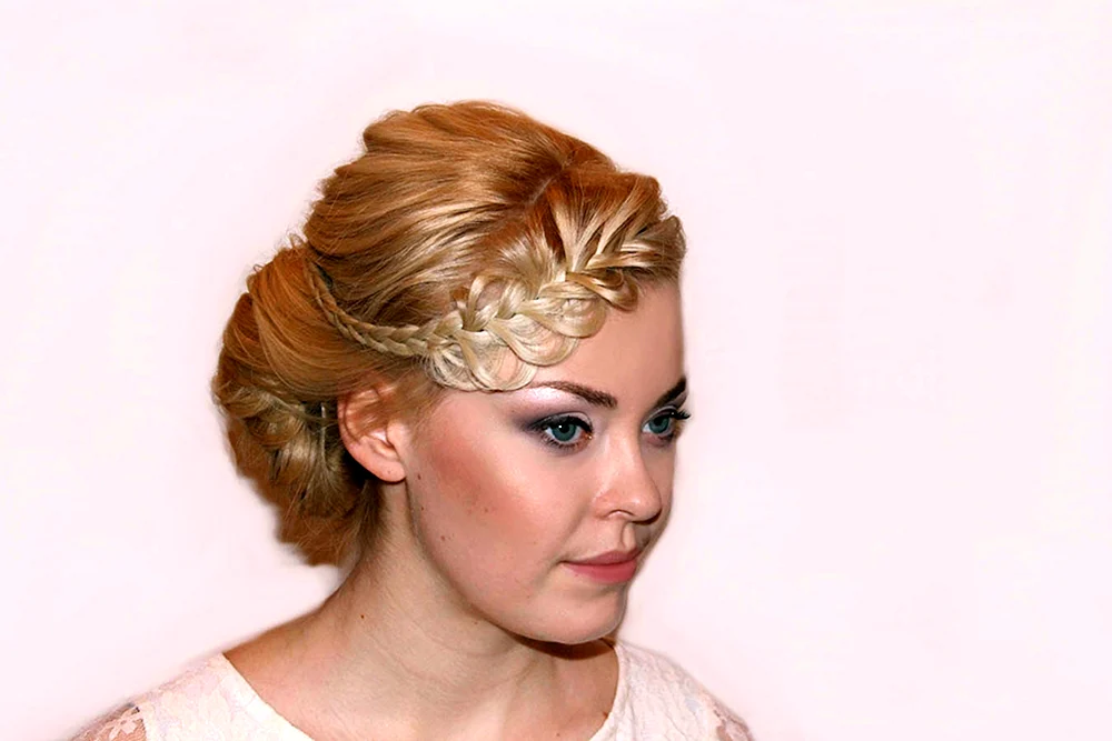 Hochzeitsfrisuren mit Zöpfen für mittleres Haar