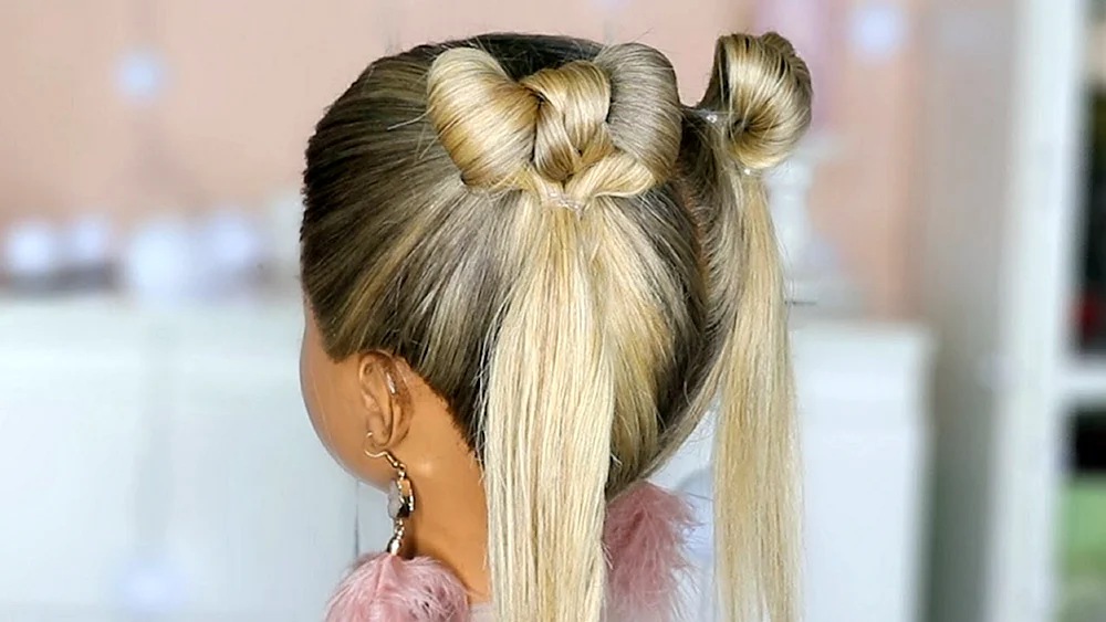Bogenfrisur mit Haarbögen