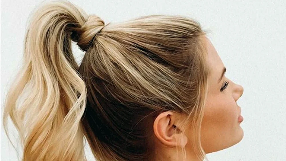 Eine French Twist Frisur