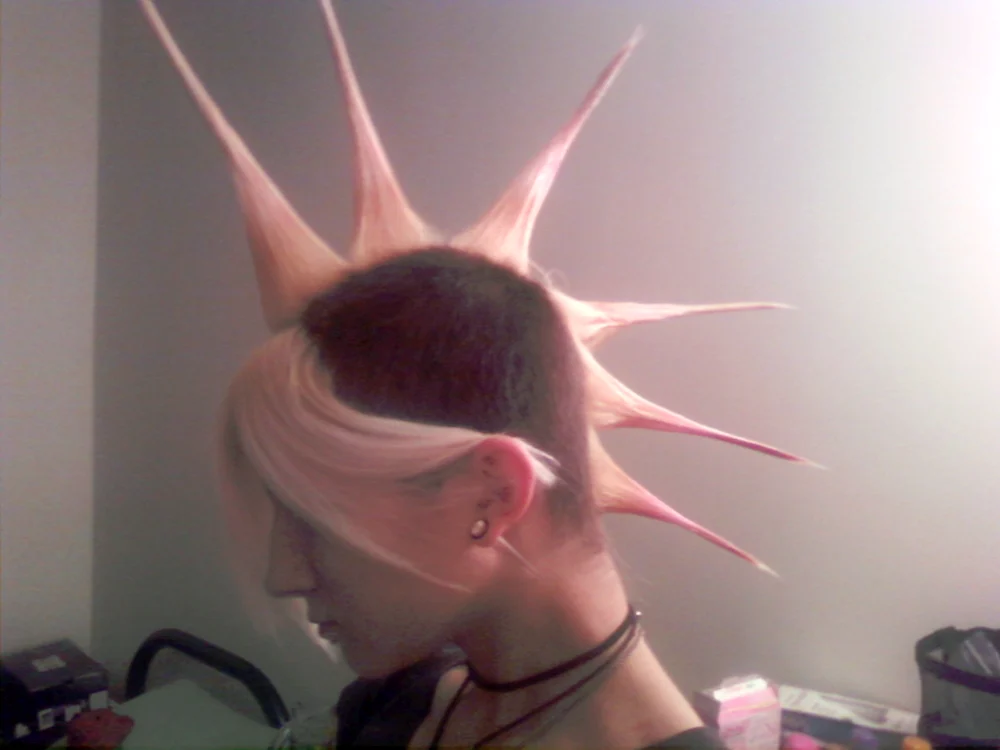 Haarschnitt Spikes