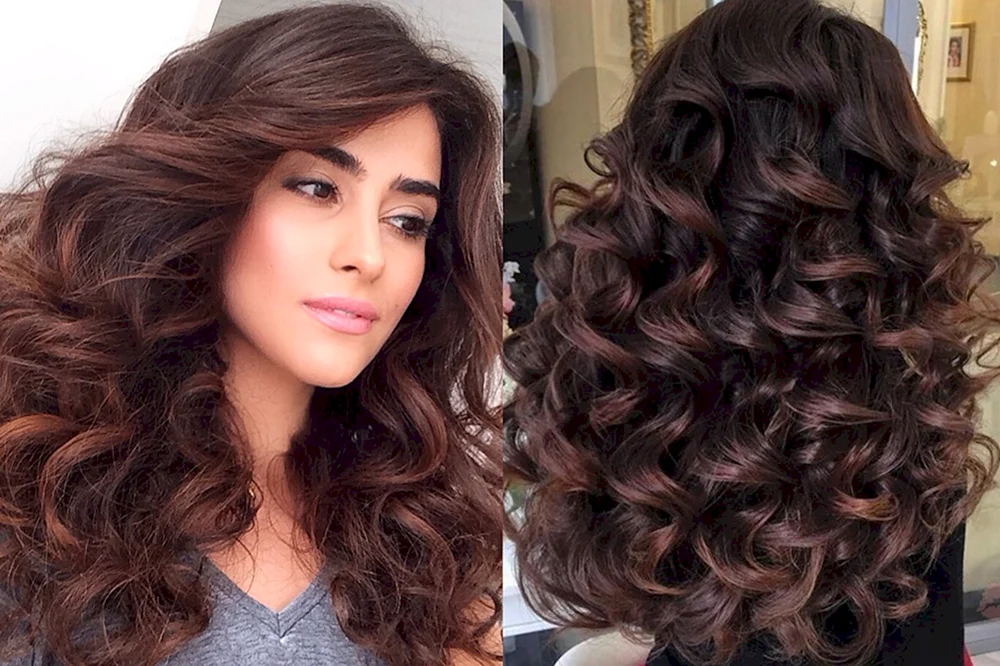 Locken auf mittlerem Haar