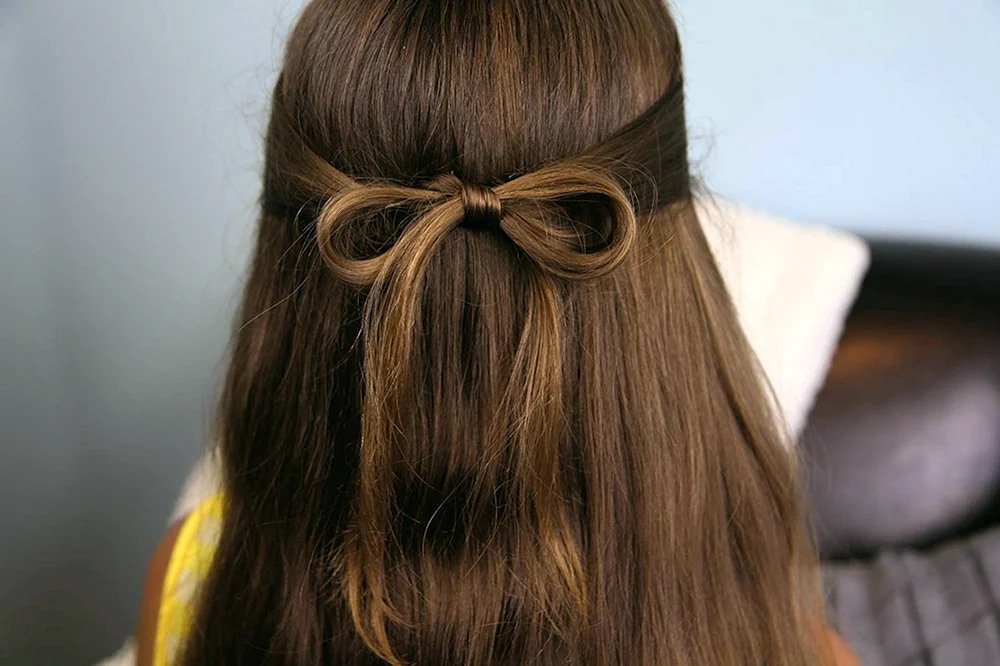 Bow bun Frisuren für Mädchen für den letzten Aufruf