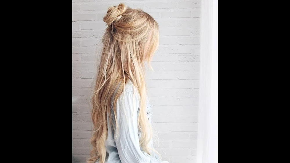 Ponytail Malve mit Locken