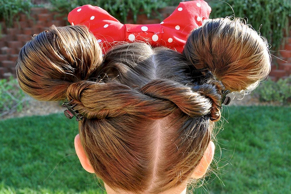 Mickey Mouse Frisur für Mädchen