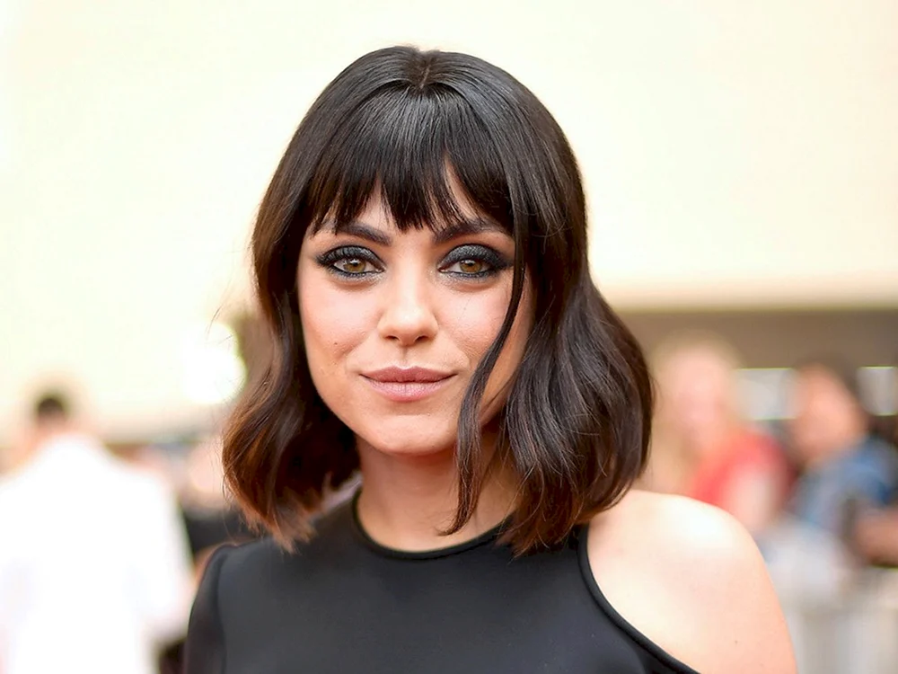 Mila Kunis hairstyle