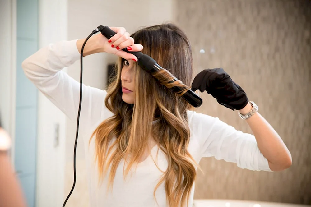 Mittlere Locken mit dem Lockenstab