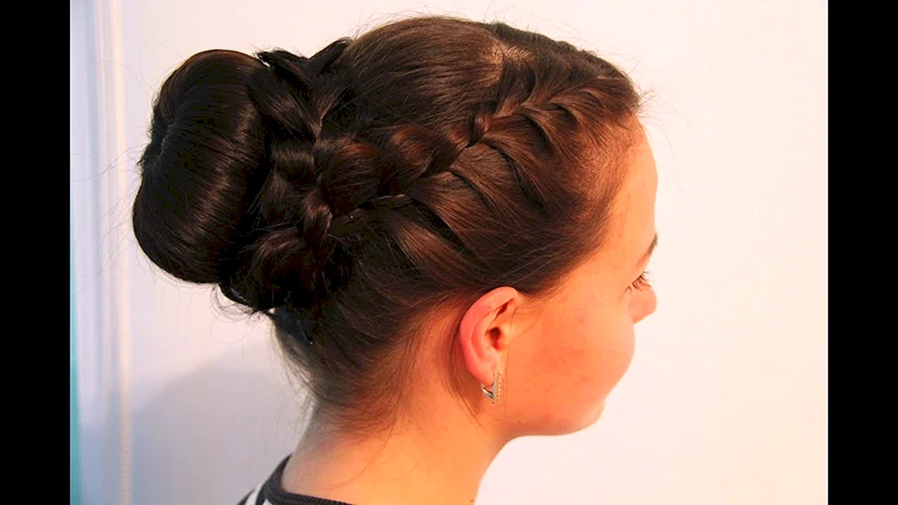 Einfache Frisuren mit Zöpfen