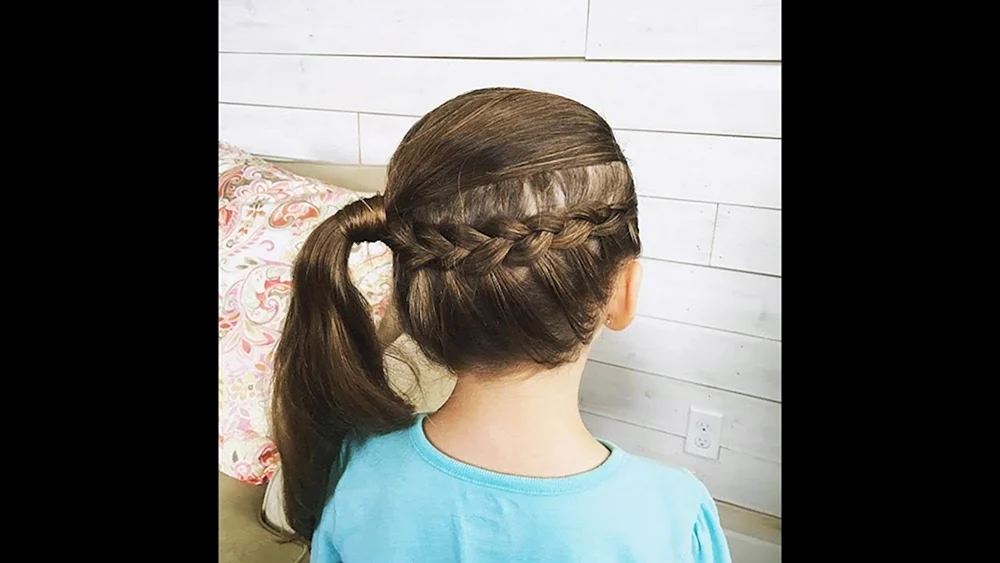 Schöne Frisuren für Mädchen