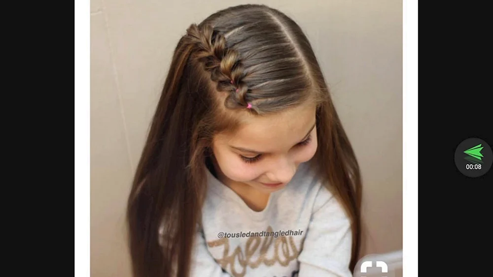 Mädchenfrisuren für den Kindergartenabschluss