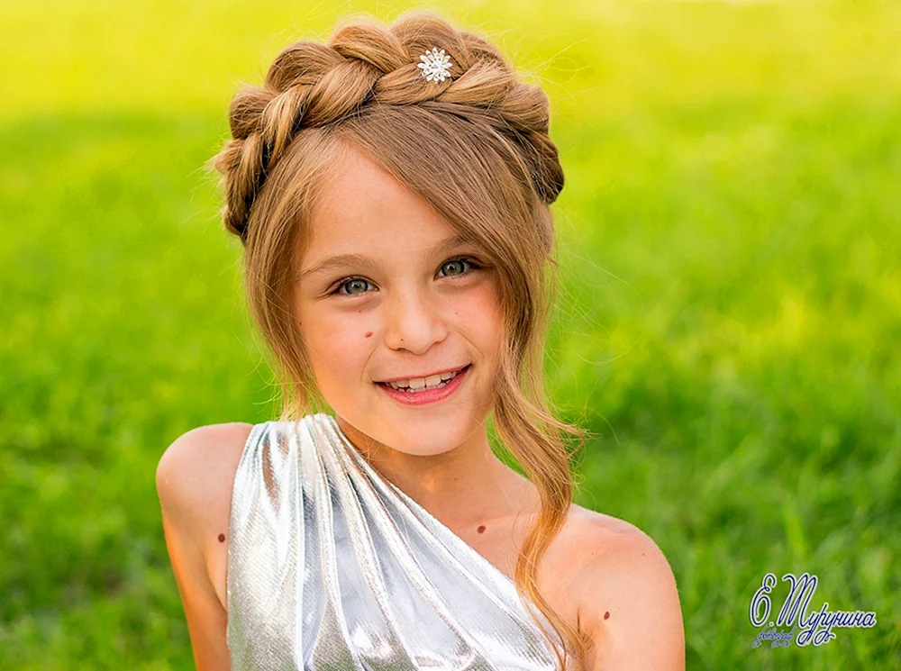 Mädchenfrisuren für Mädchen. Mädchenfrisuren für Mädchen