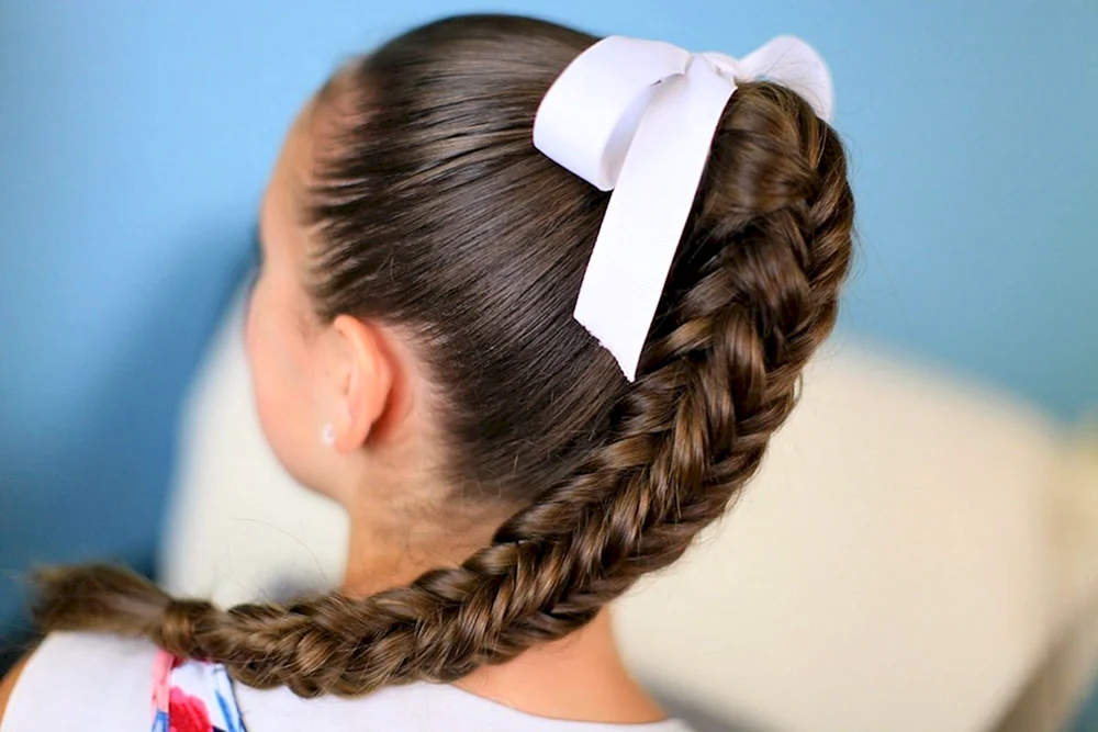 Schöne Frisuren mit Zöpfen