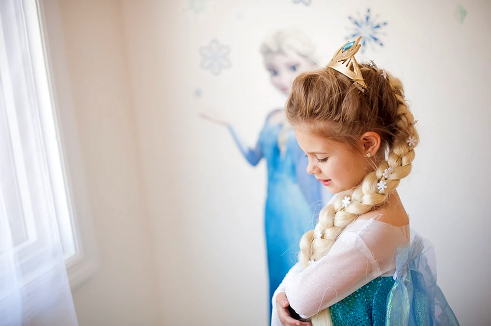 Schneeflockenfrisur für Mädchen für Matinee