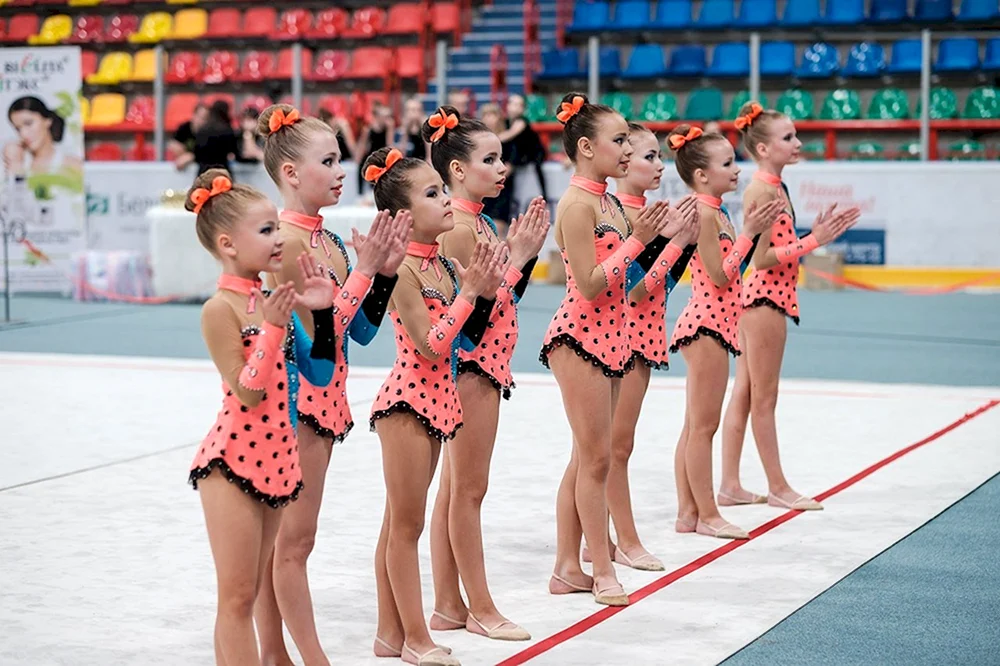 Frisuren für Rhythmische Sportgymnastik 2023