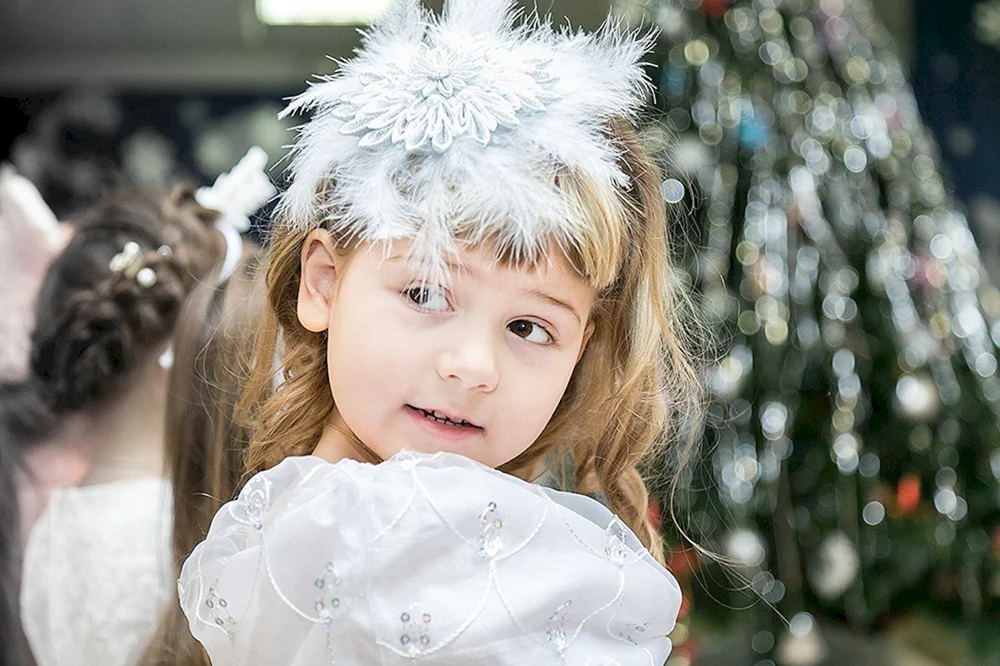 Schneeflockenfrisuren für die Silvestermatine