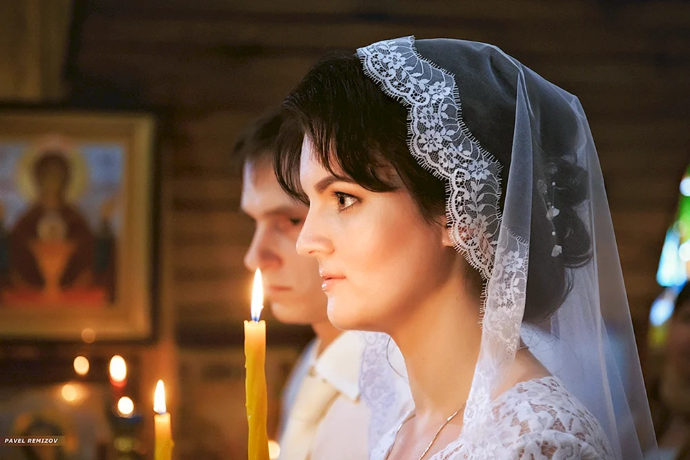 Frisur für die Hochzeit