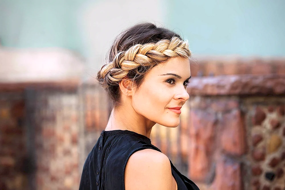 Zopffrisuren. zwei Zöpfe