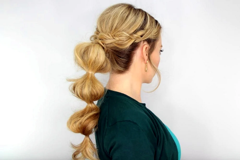 Frisuren auf Pferdeschwanzbasis