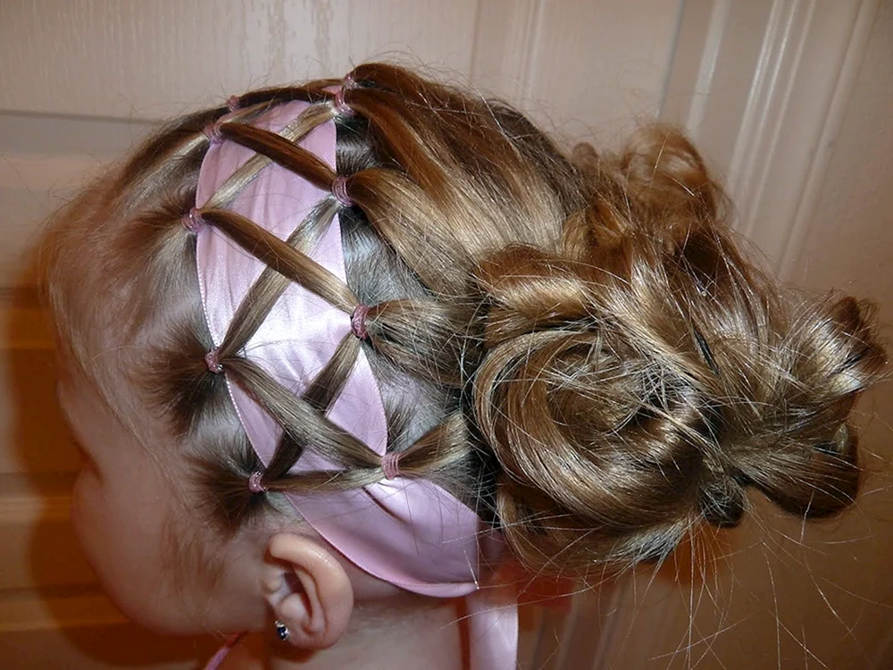 Haarkleid mit Strasssteinen