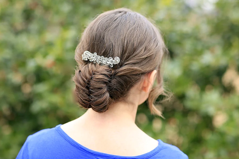 Haare mit Kamm