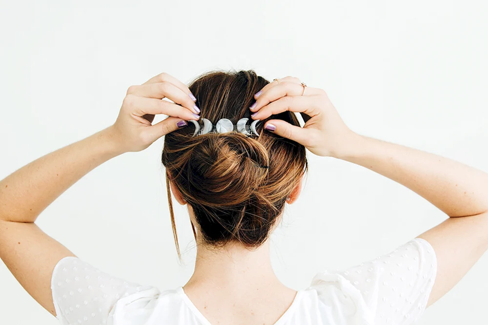 Frisuren mit Krabik für mittellanges Haar