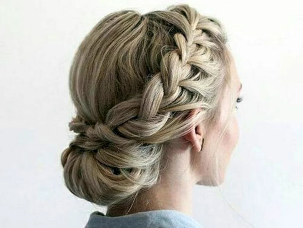 Schöne Frisuren für langes Haar