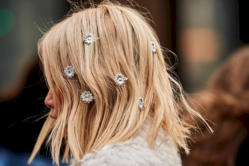 Frisuren mit Haarnadeln