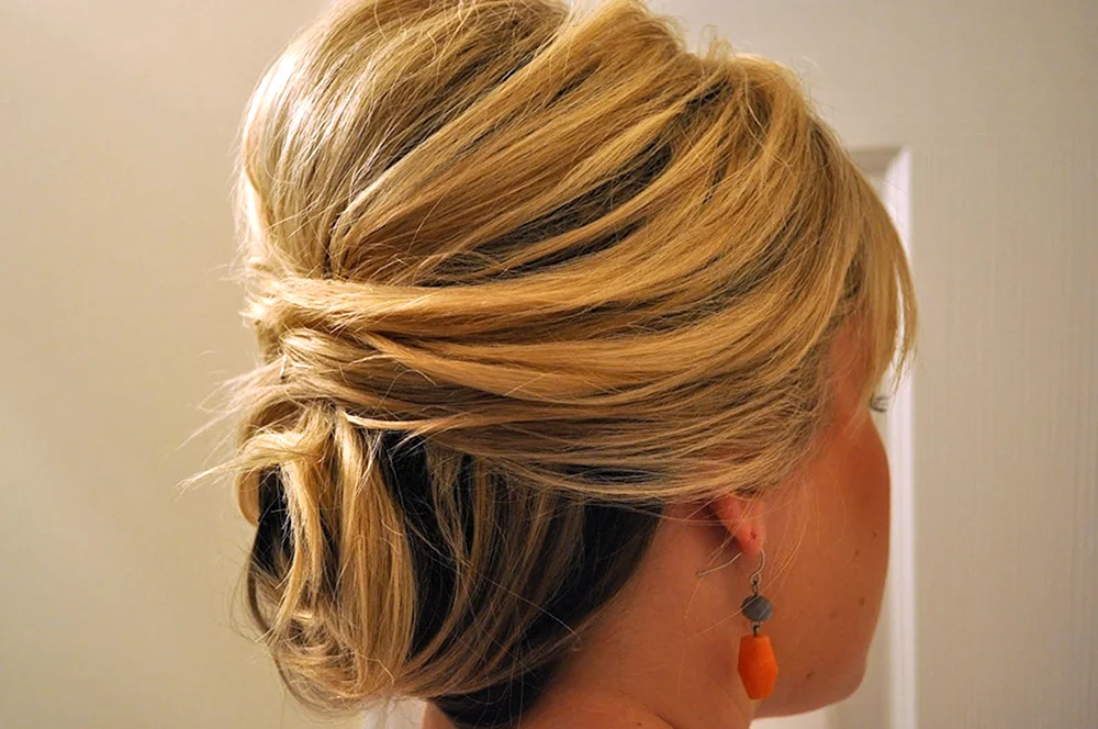 Frisuren mit Haarnadeln für mittellanges Haar