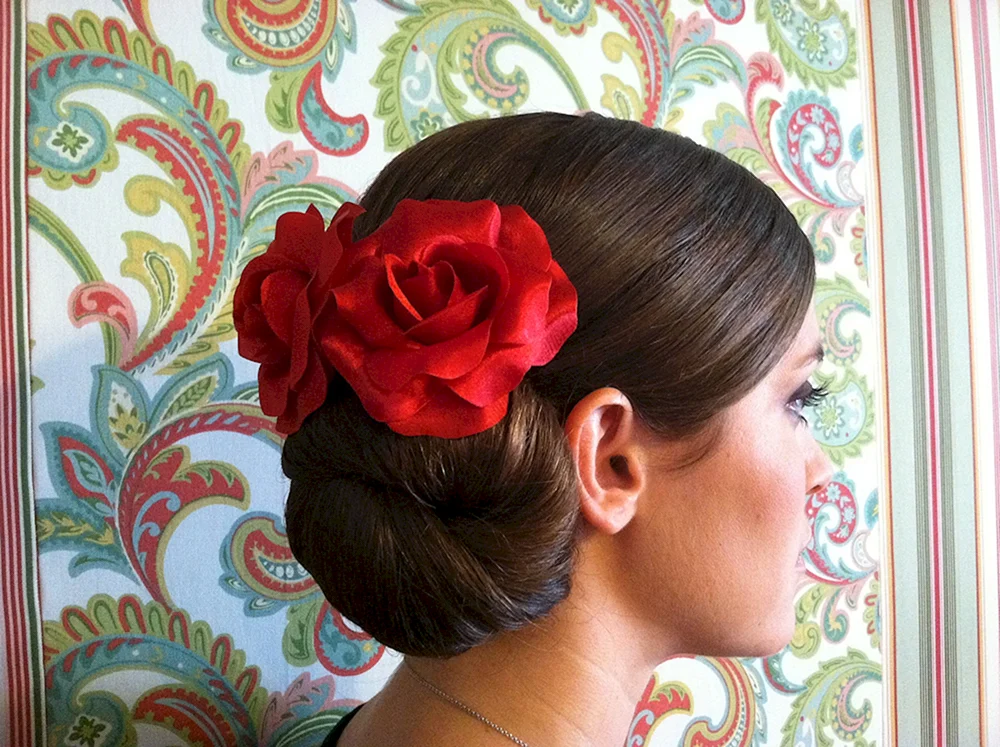 Frisuren im spanischen Stil