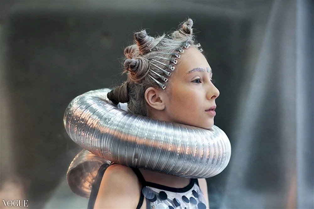 Futuristische Frisuren