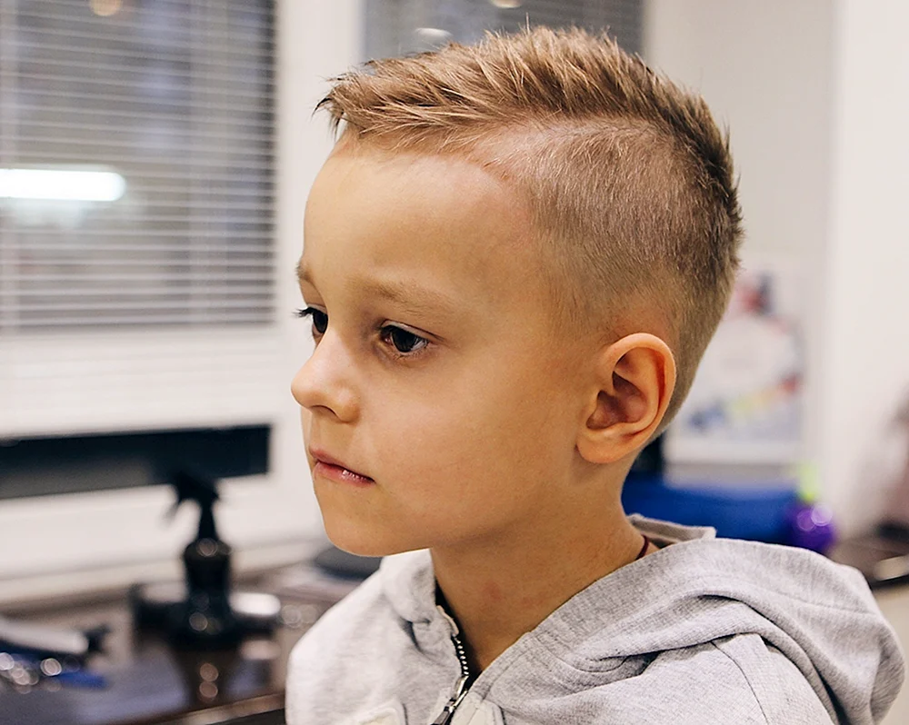 Haarschnitte für Jungen