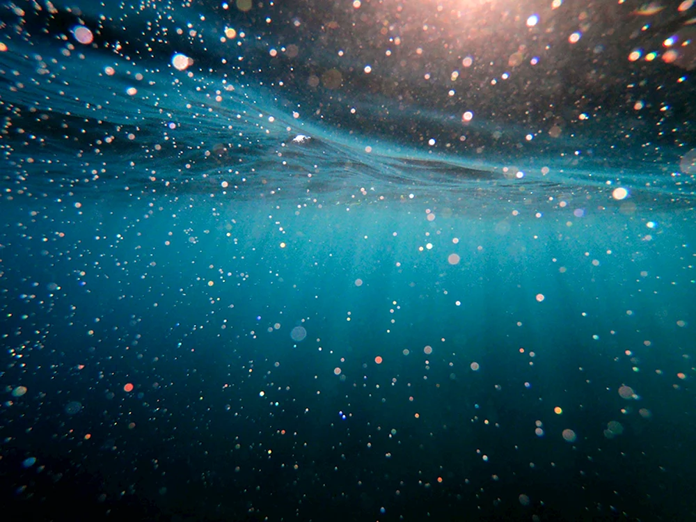 Blendung auf dem Wasser