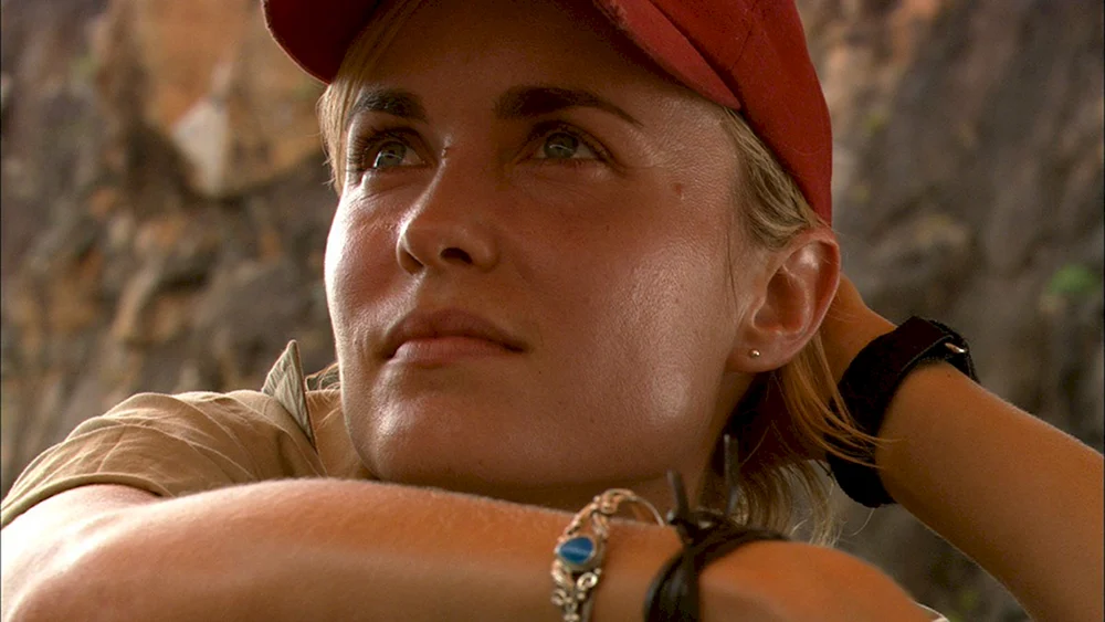 Radha Mitchell jung