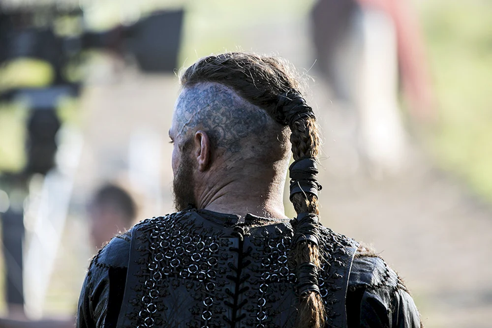 Ragnar Lodbrok Haarschnitt
